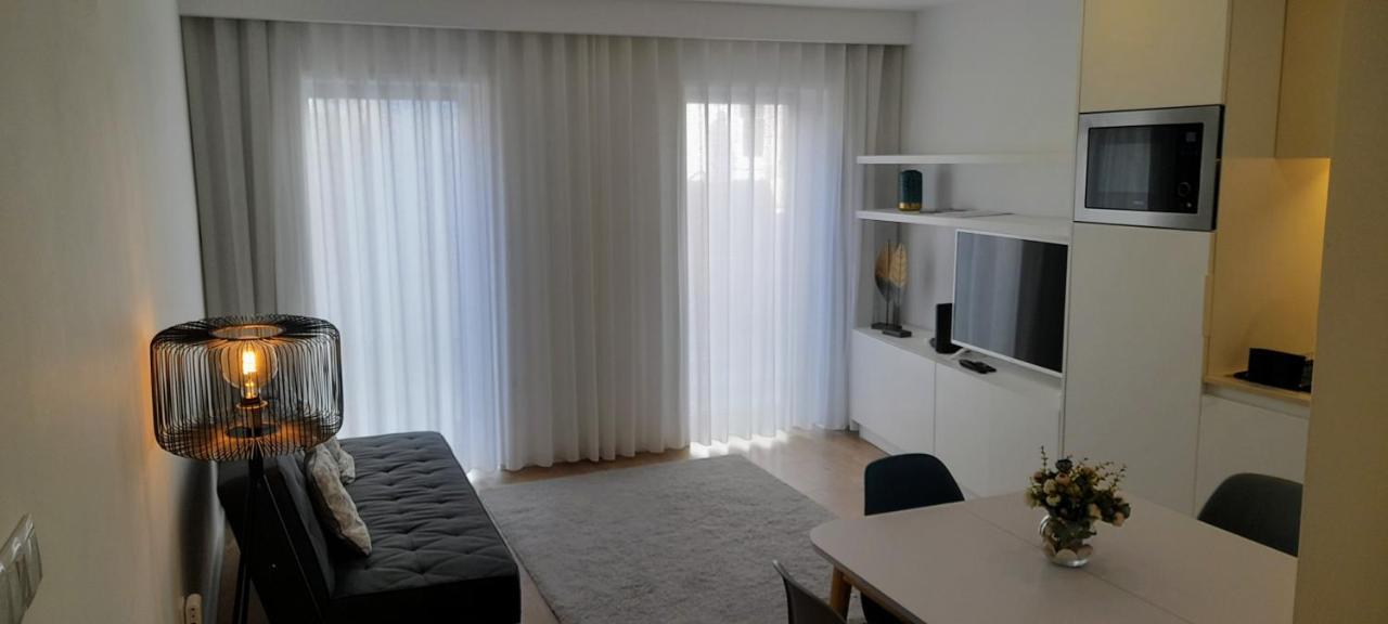 Light Brown Central Apartment Αβέιρο Εξωτερικό φωτογραφία