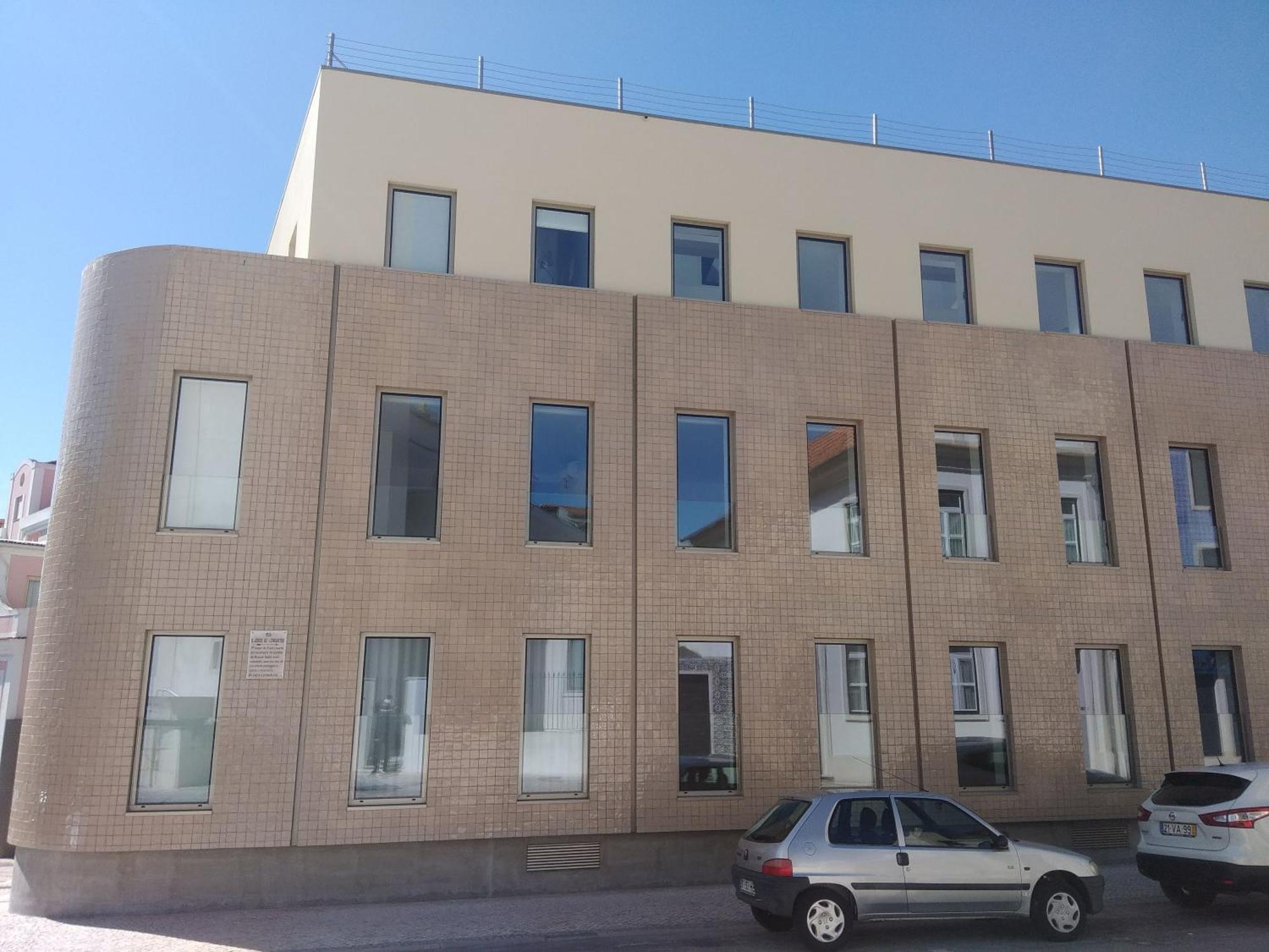 Light Brown Central Apartment Αβέιρο Εξωτερικό φωτογραφία